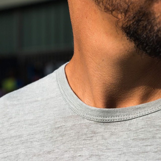 T-SHIRT ZUMOI 100% LIN HOMME GRIS 2