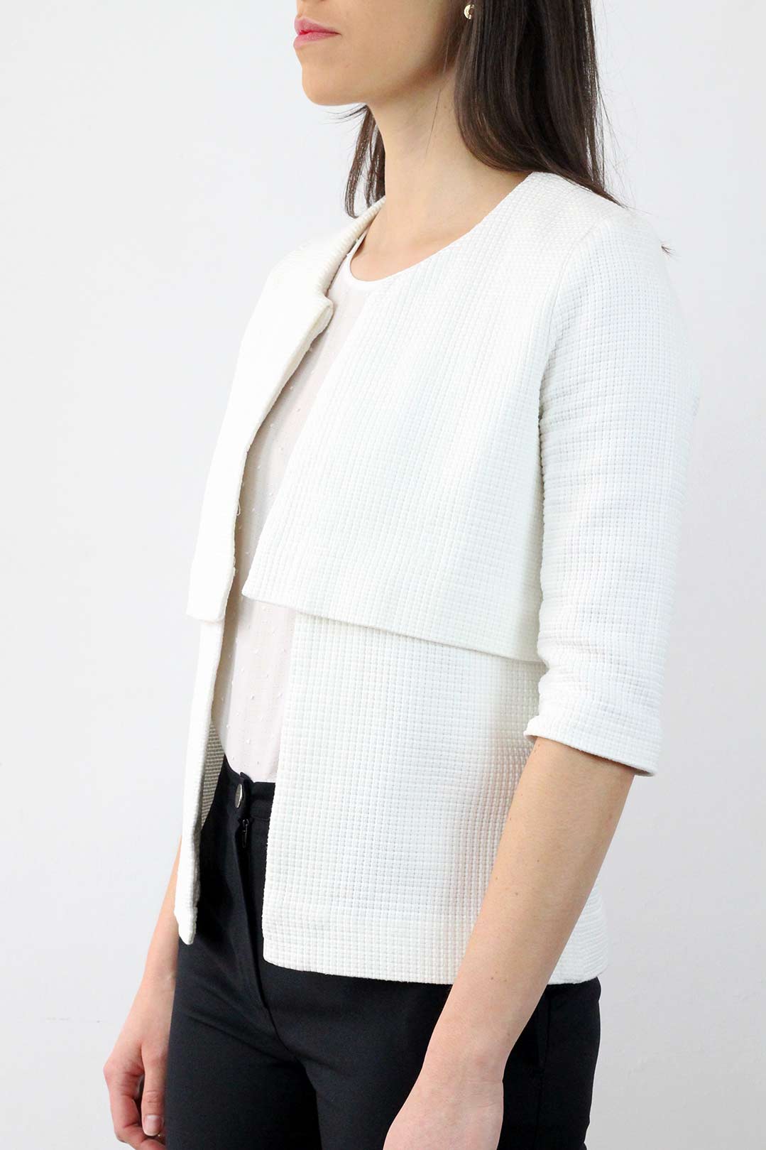 Veste droite à bavolets en coton blanc Faustine 5