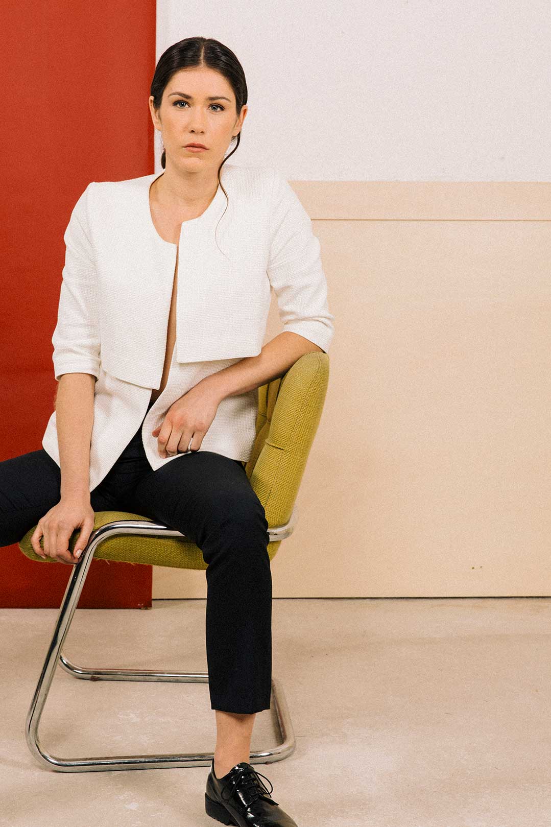 Veste droite à bavolets en coton blanc Faustine 4