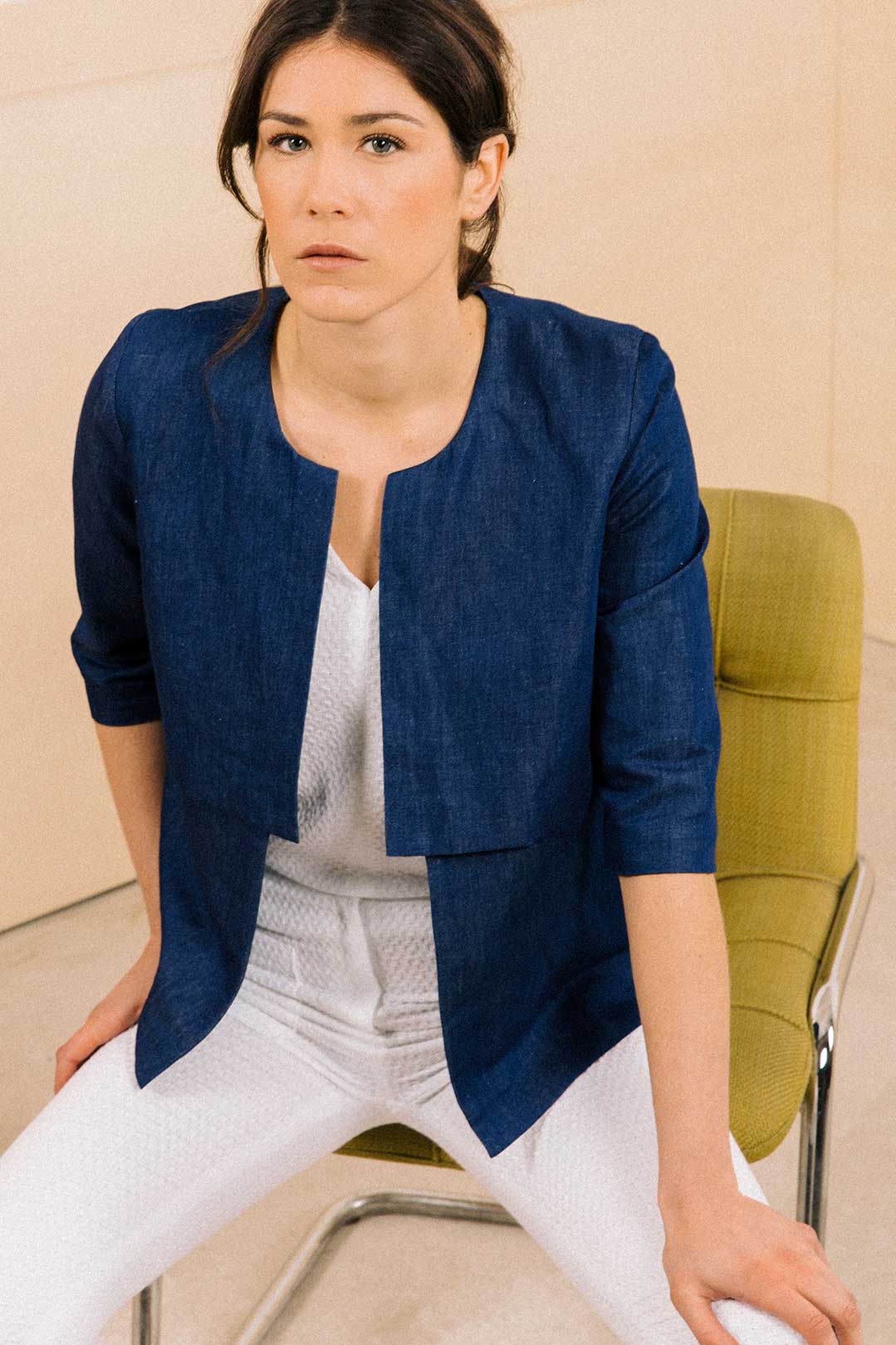 Veste Faustine coupe droite à bavolets en coton bleu 4