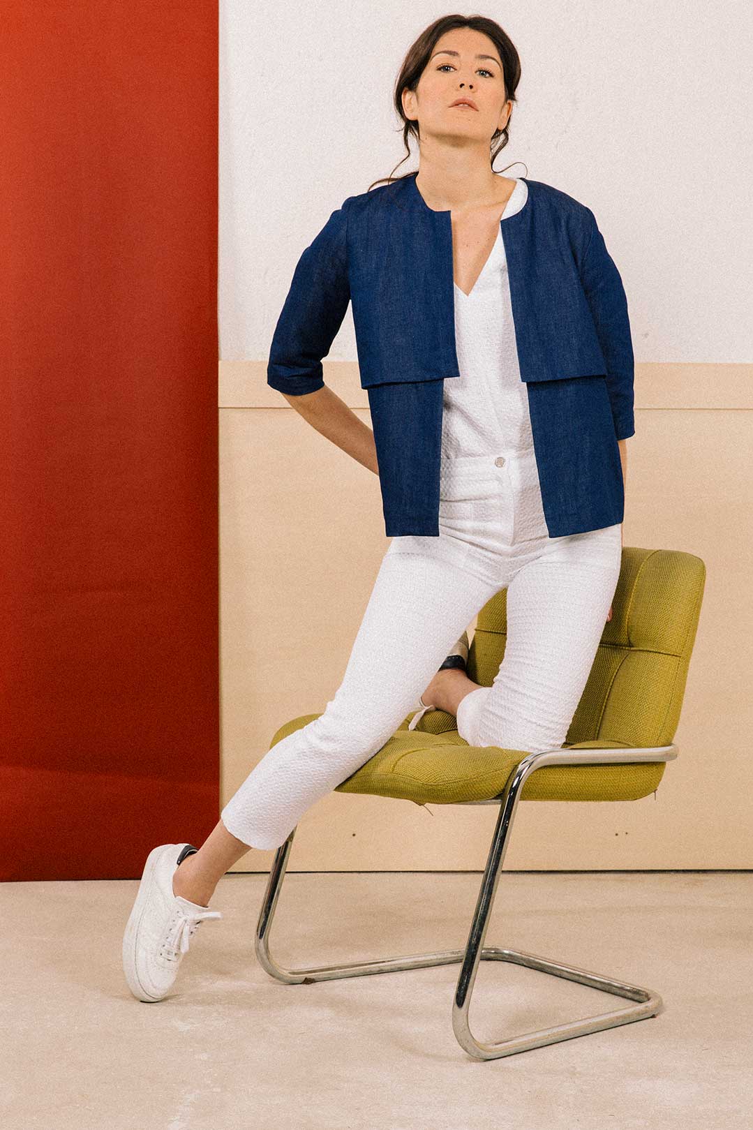 Veste Faustine coupe droite à bavolets en coton bleu 5