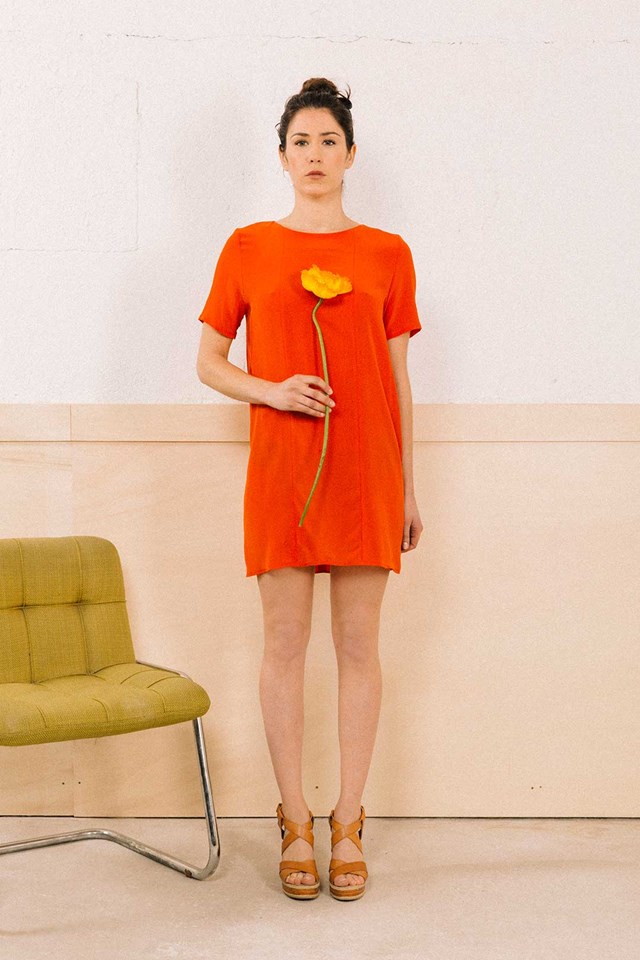 Robe droite manches t-shirt en soie lavée orange Julia 2
