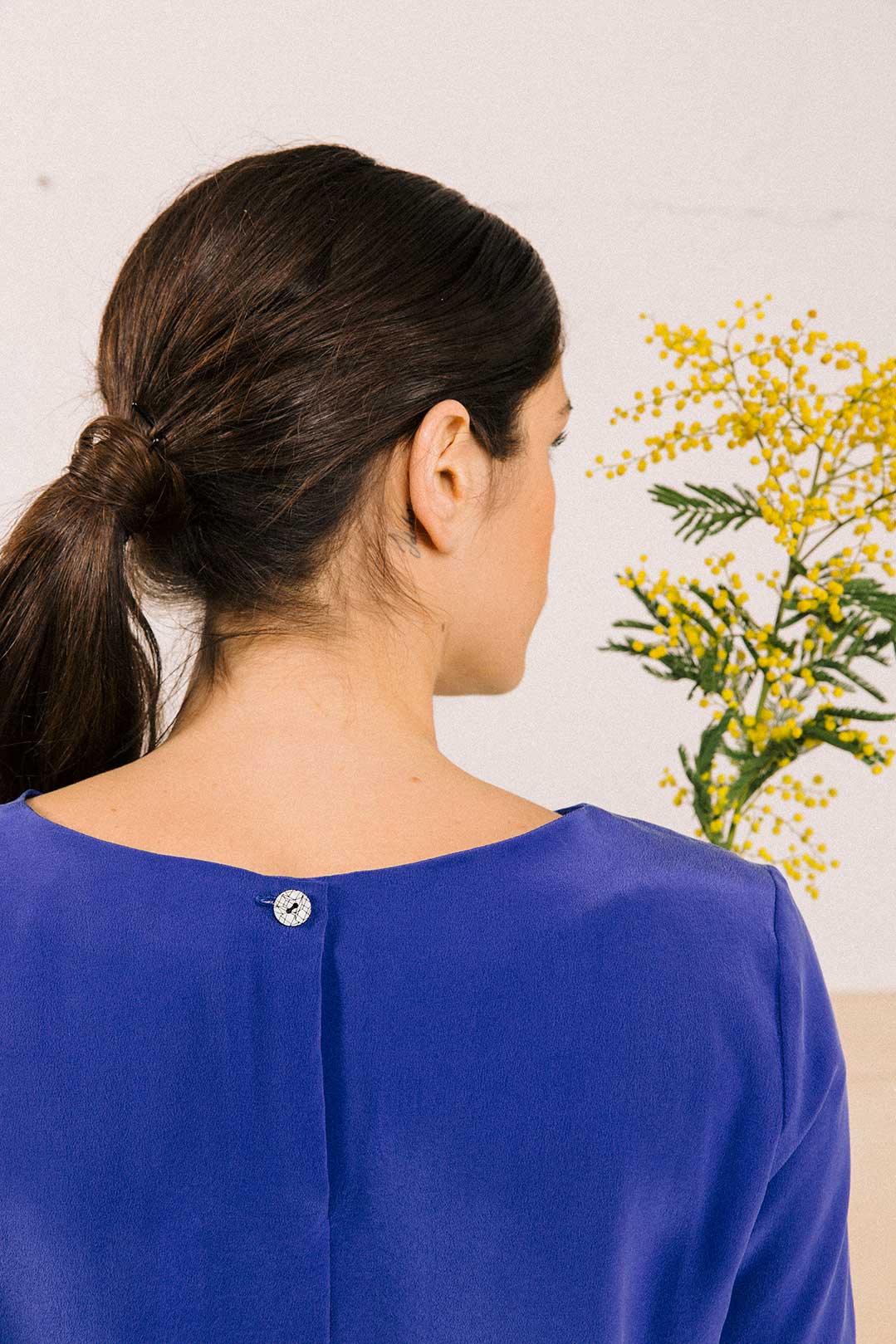 Top droit manches tshirt en soie lavée bleu roi - Aurélia  5