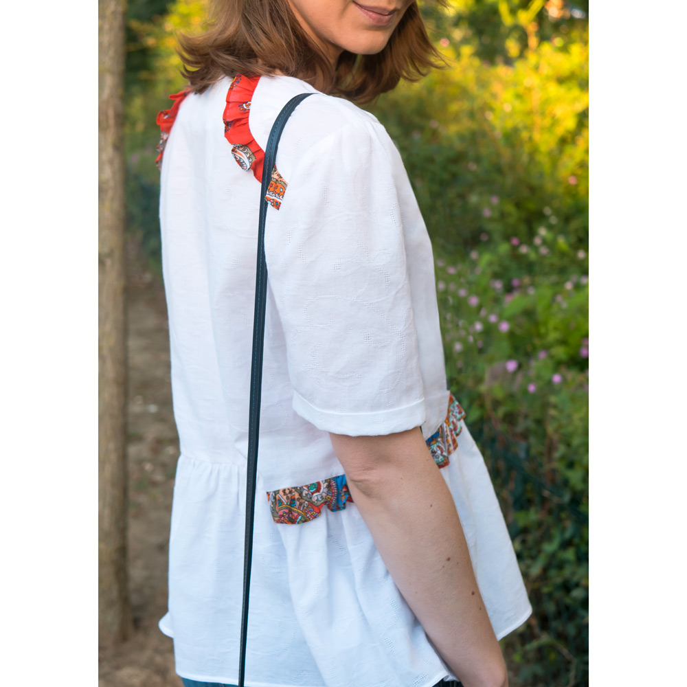 Blouse chic et décontractée en coton bio et détails en authentique foulard russe 6