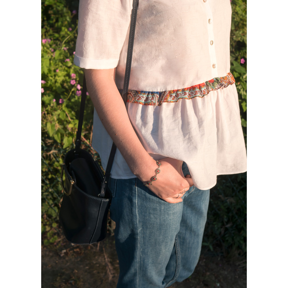 Blouse chic et décontractée en coton bio et détails en authentique foulard russe 5