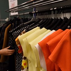 N°2 – Leçon de mode solidaire – Le Labo de L’abbé, la Frip’ chic et très accessible N°2 – Leçon de mode solidaire – Le Labo de L’abbé, la Frip’ chic et très accessible